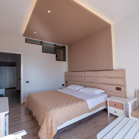 New Heaven Hotel Sarande Luaran gambar